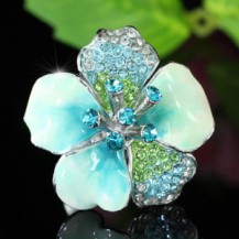 Кольцо. Керамика с кристаллами Swarovski. Белое золото. Все размеры (SR112)